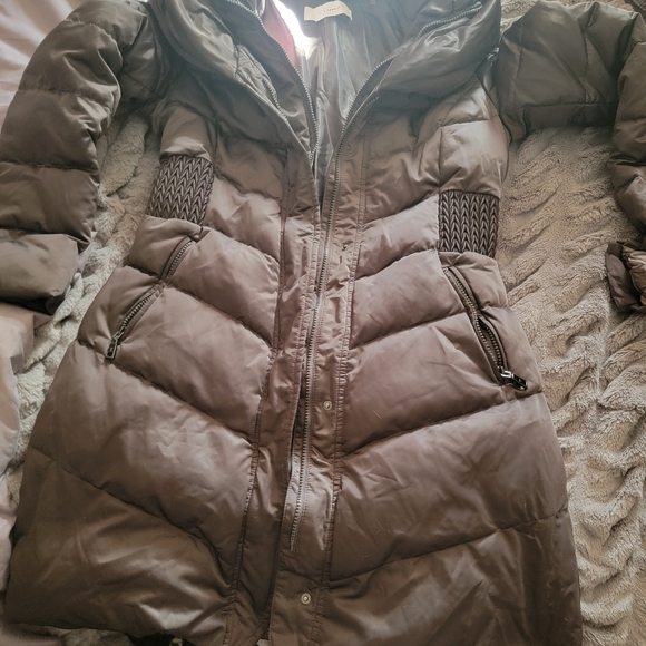 Tahari coat - Picture 2 of 5